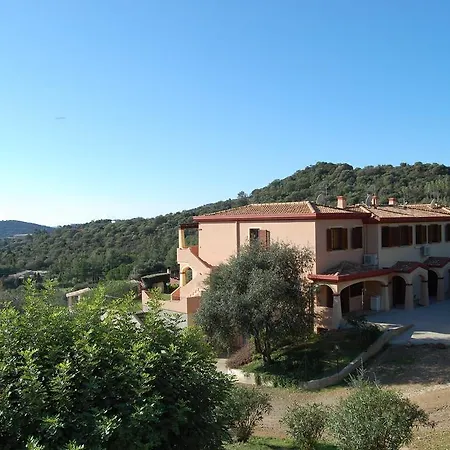 Laguna Di Chia * Domus De Maria