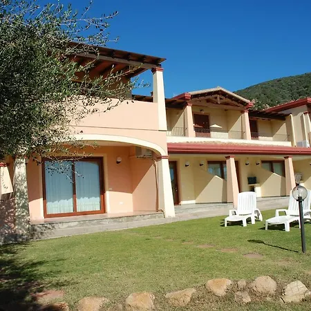 Appartement Laguna Di Chia Domus De Maria