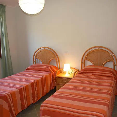 Appartement Laguna Di Chia *